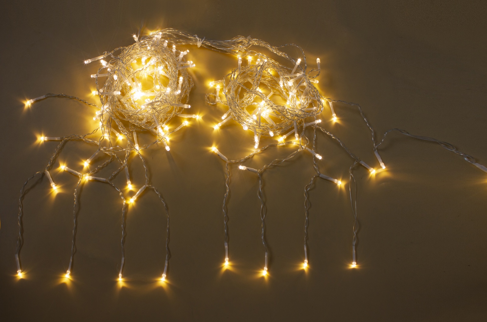 СТАРТ НГ 100Лед 220V 8 реж 3м бахрома --100